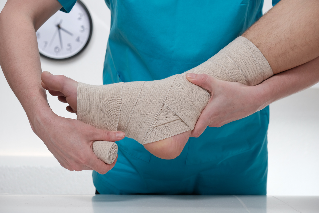 How an Ankle Injury Specialist Can Help You Recover Faster