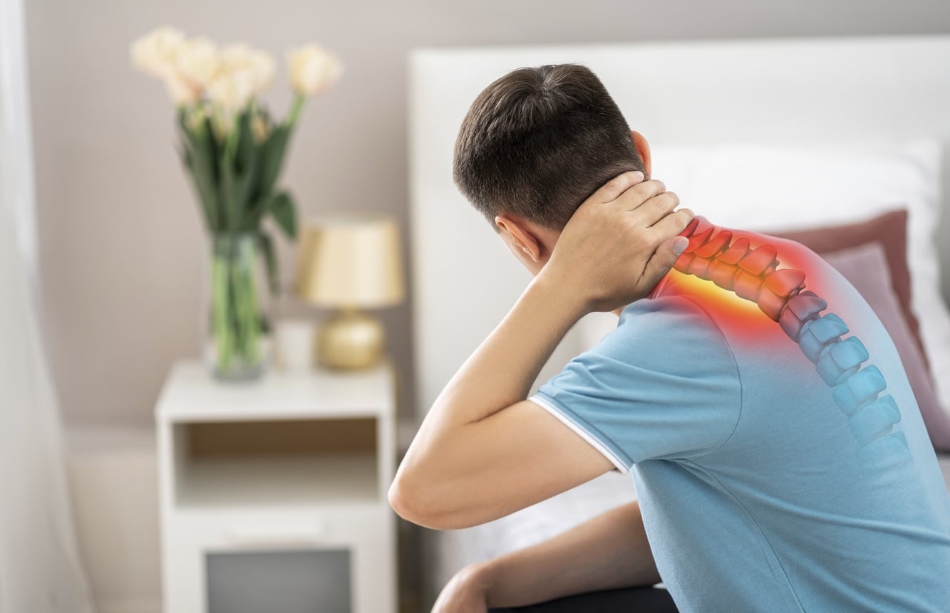 How a Neck Pain Specialist Can Help You Feel Better